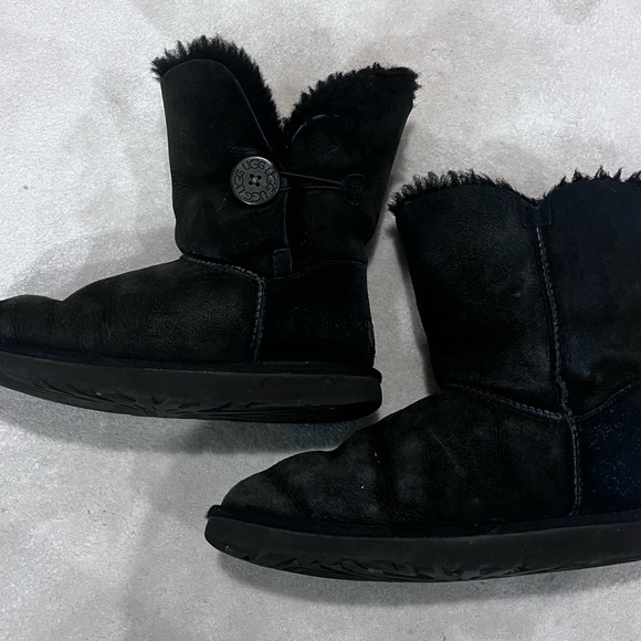 UGG Black Winter Boots with Fur Trim - Picture 2 of 5
